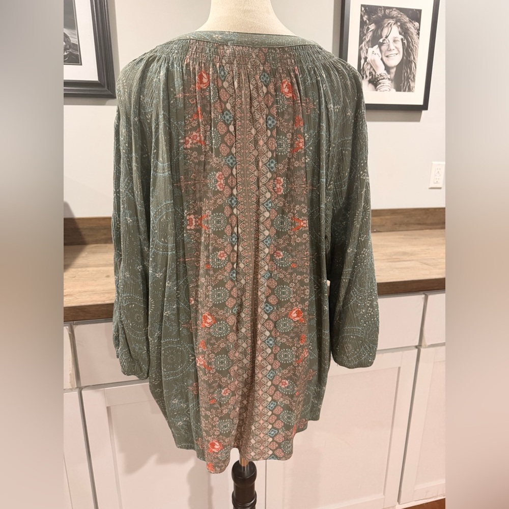Mason & Belle Caseey Blouson
Sleeve Top size 3X - Picture 5 of 11